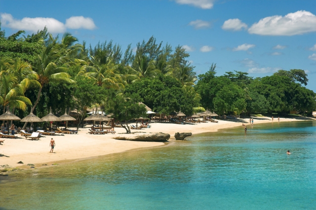 Deutsche-Politik-News.de | Fr alle Urlaubstypen: Weißer Strand, trkisblaues Wasser - Mauritius gilt zu Recht als Perle des Indischen Ozeans. 